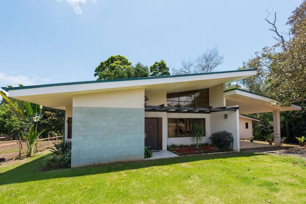Casa en el Hoyón - Arquitectura de casa de un nivel
